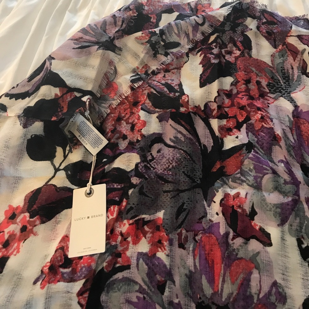 Fashion scarf